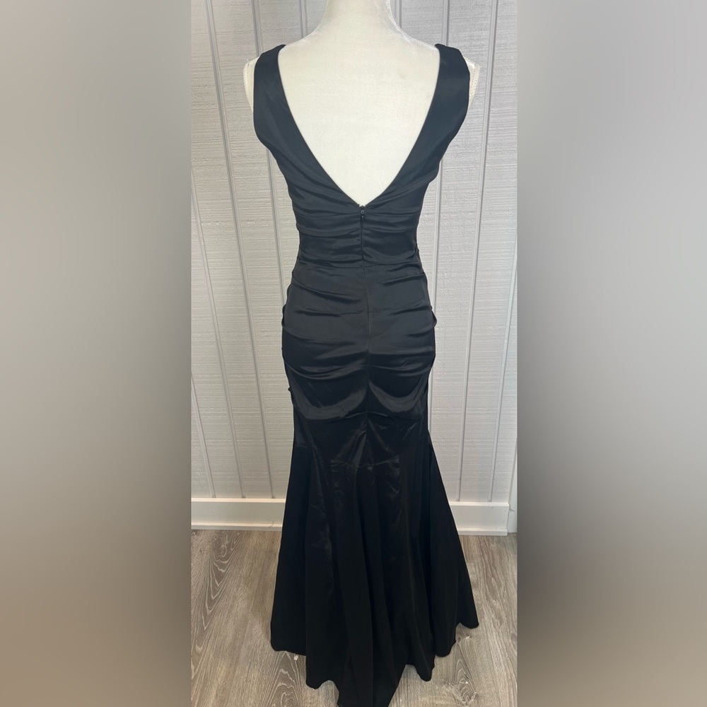 XSCAPE By Joanna Chen Black long Formal Dress Size 6 - Picture 2 of 10
